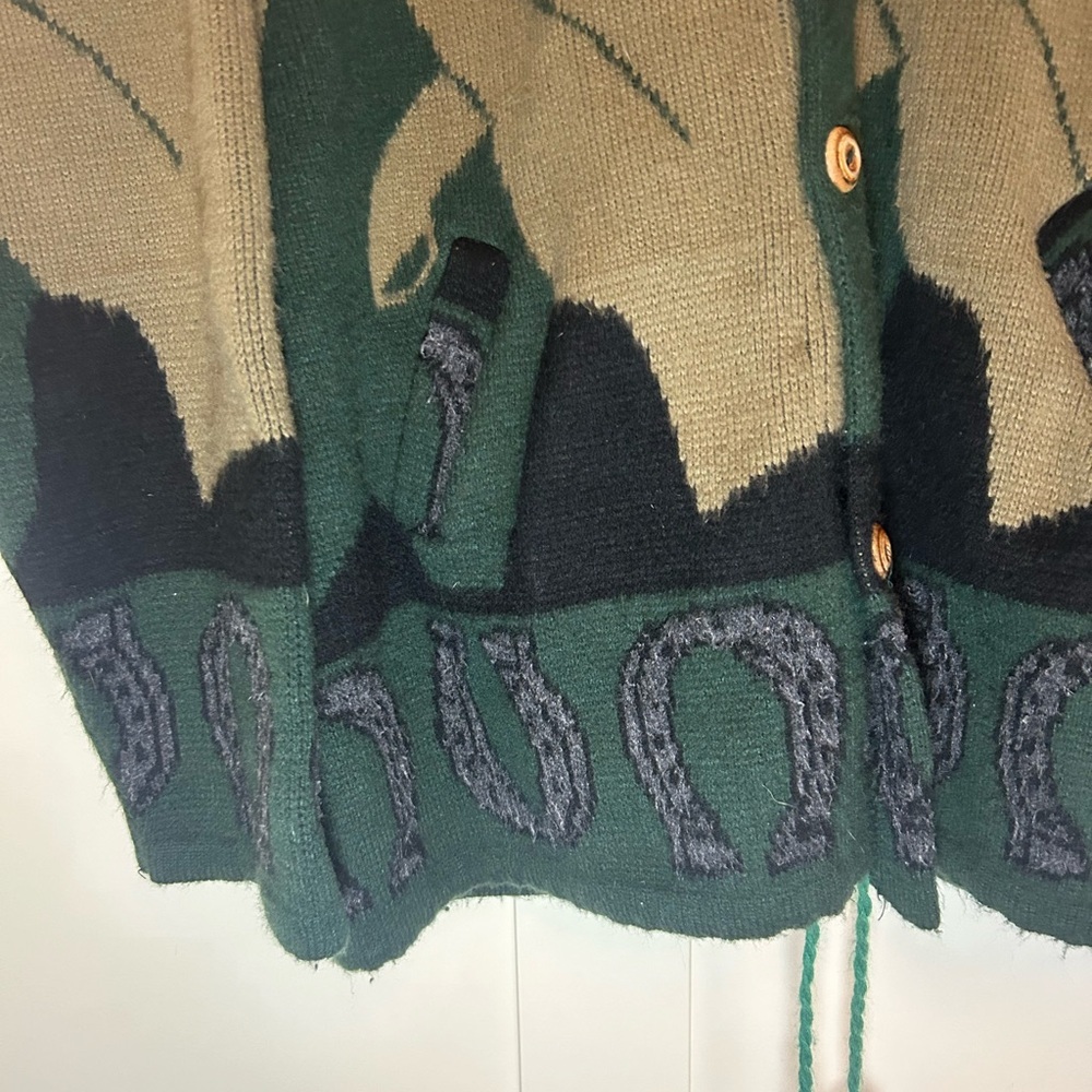 Vintage horses rider knit hooded button up cardigan / cloak - Picture 5 of 11